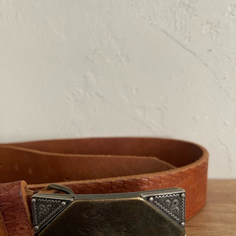 Martin Digman Brown Bridle Leather Belt with Metal Buckle Made In The USA - Picture 3 of 8
